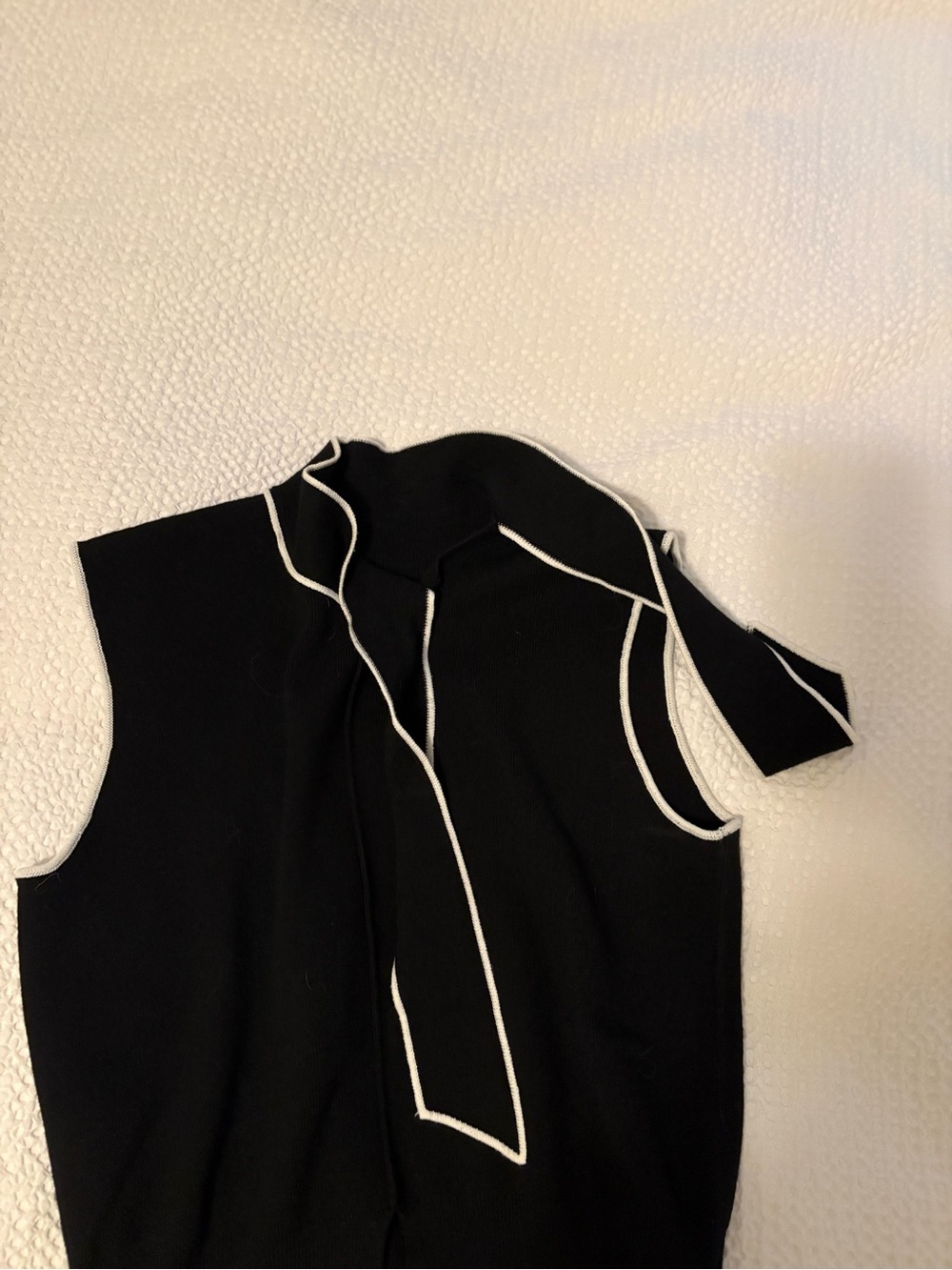 Commense Black Tie-Neck Top with White Piping